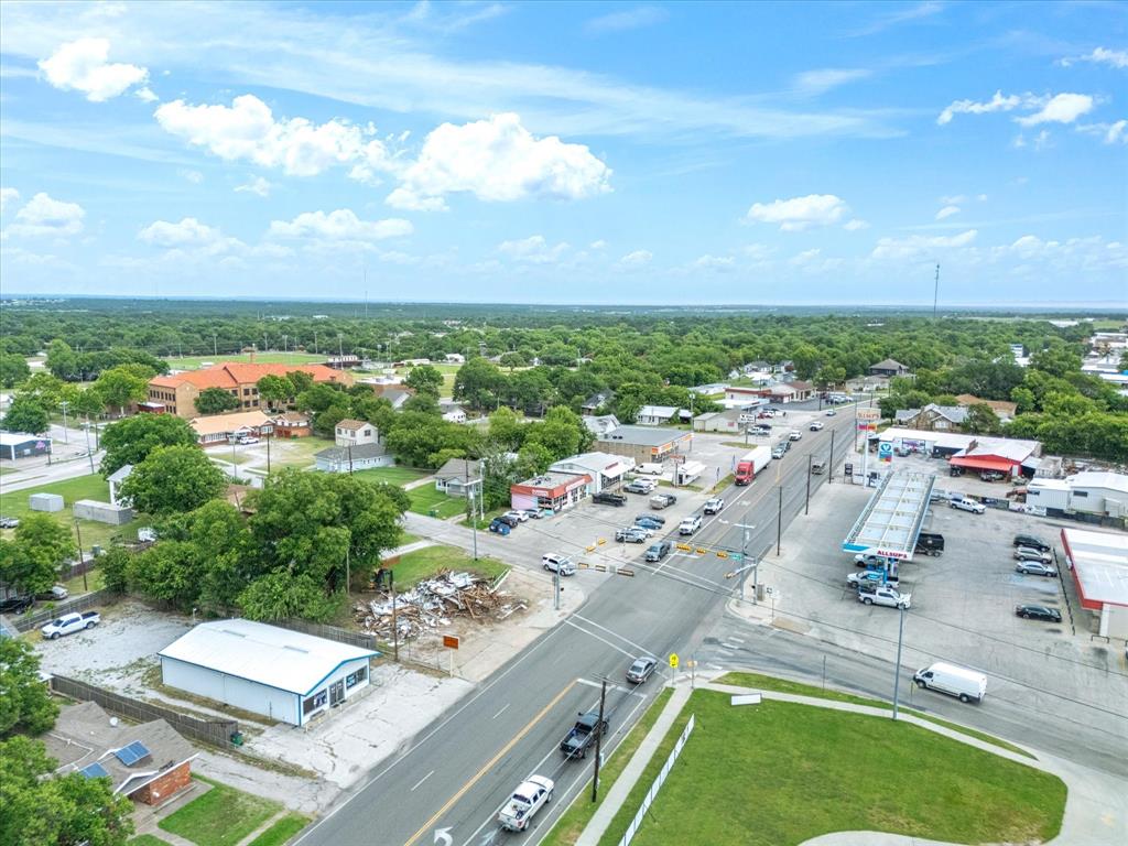 Cowan - Commercial Sale