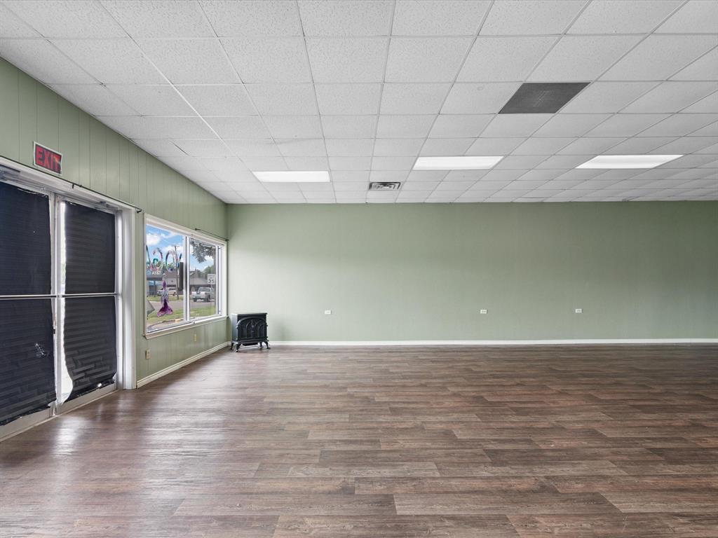 Cowan - Commercial Sale