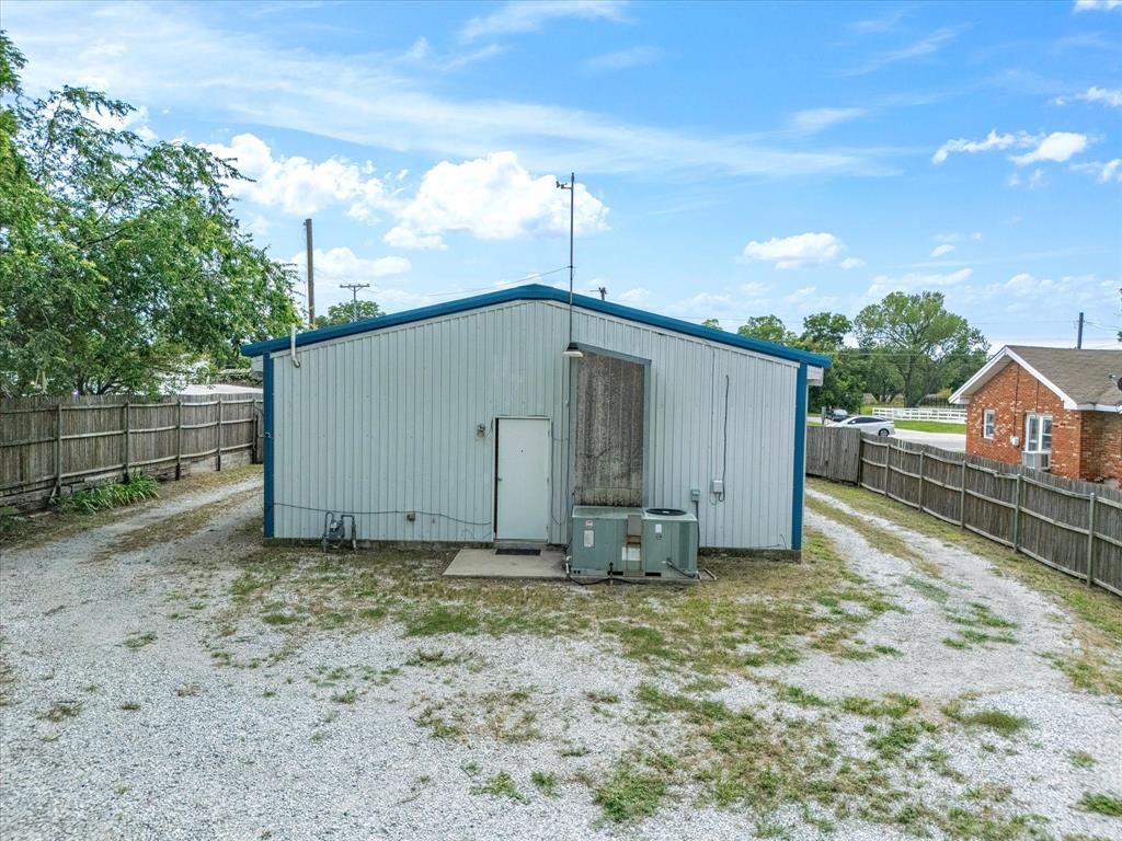 Cowan - Commercial Sale