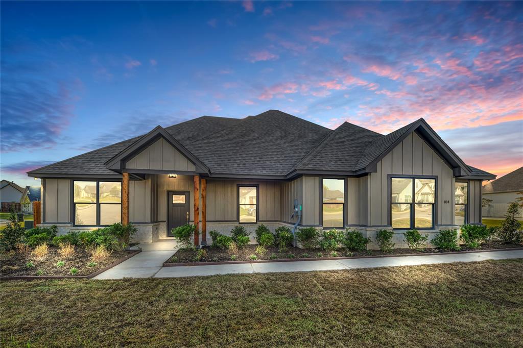 104 Smoky Oak Lane