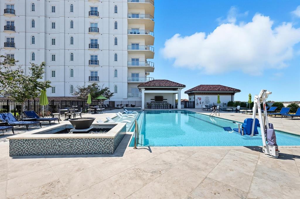 2800 Lakeside Parkway 403