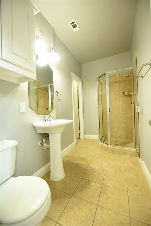 Versaille Condo - Residential