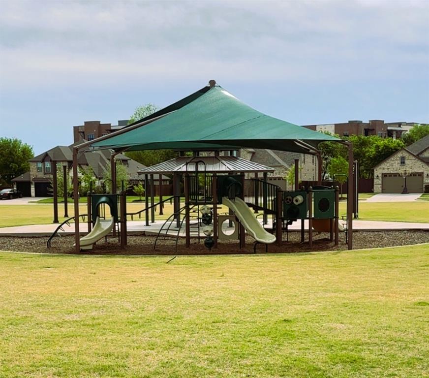 OASIS AT NORTH GROVE - Residential