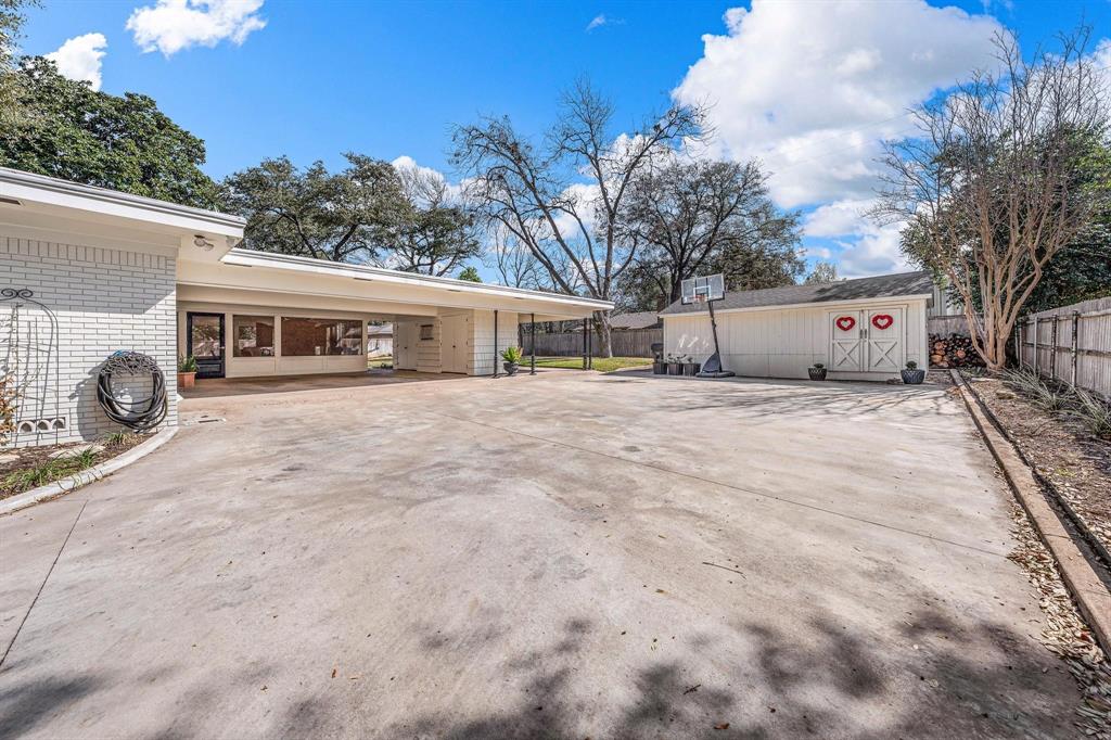 Lewis Harry F - Residential