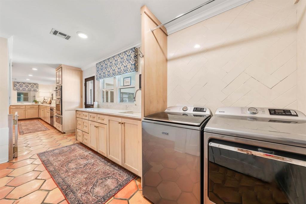 Lewis Harry F - Residential