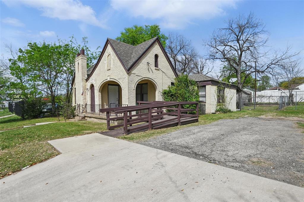 2813 E Rosedale Street