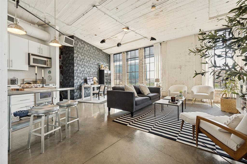 Soco Urban Loft Condo - Residential