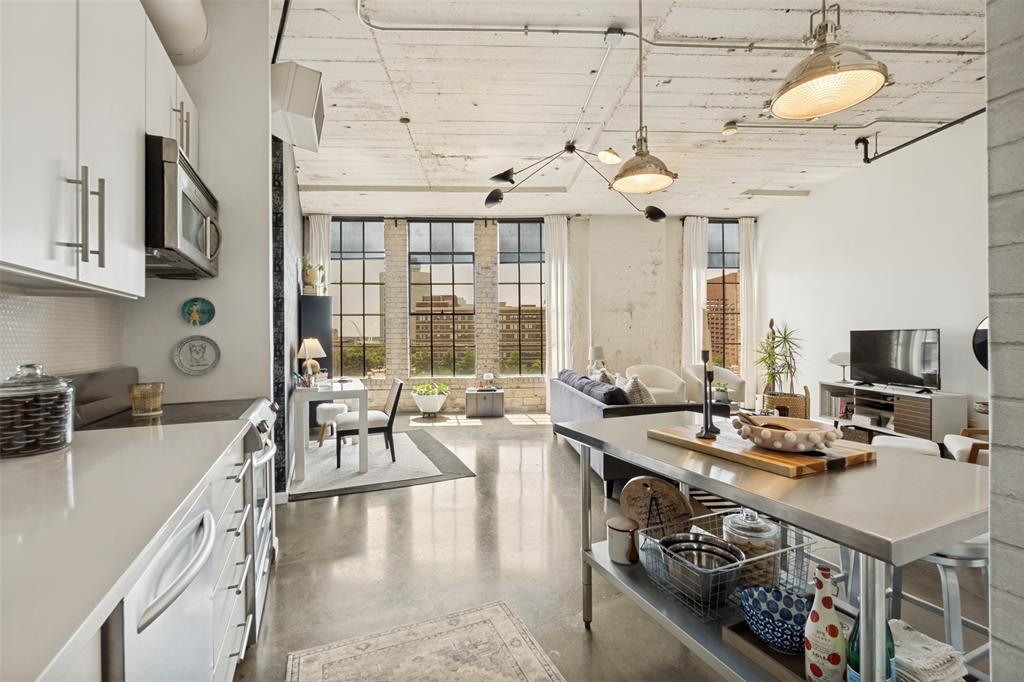 Soco Urban Loft Condo - Residential