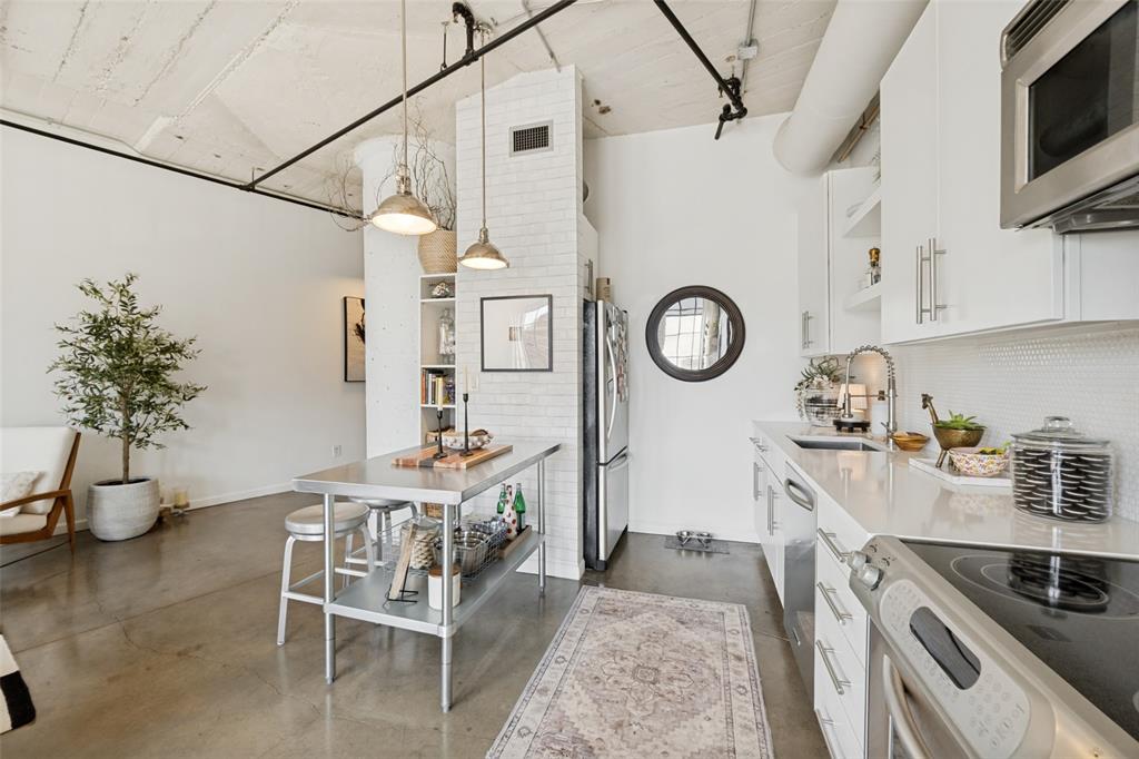 Soco Urban Loft Condo - Residential
