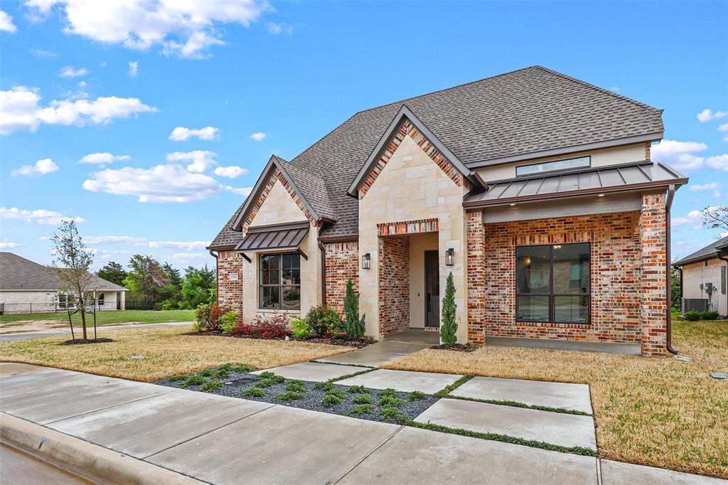 1657 Ethan Circle