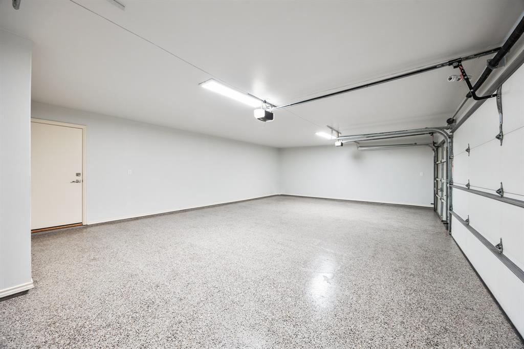 Manor Club Bloch H18579 - Residential