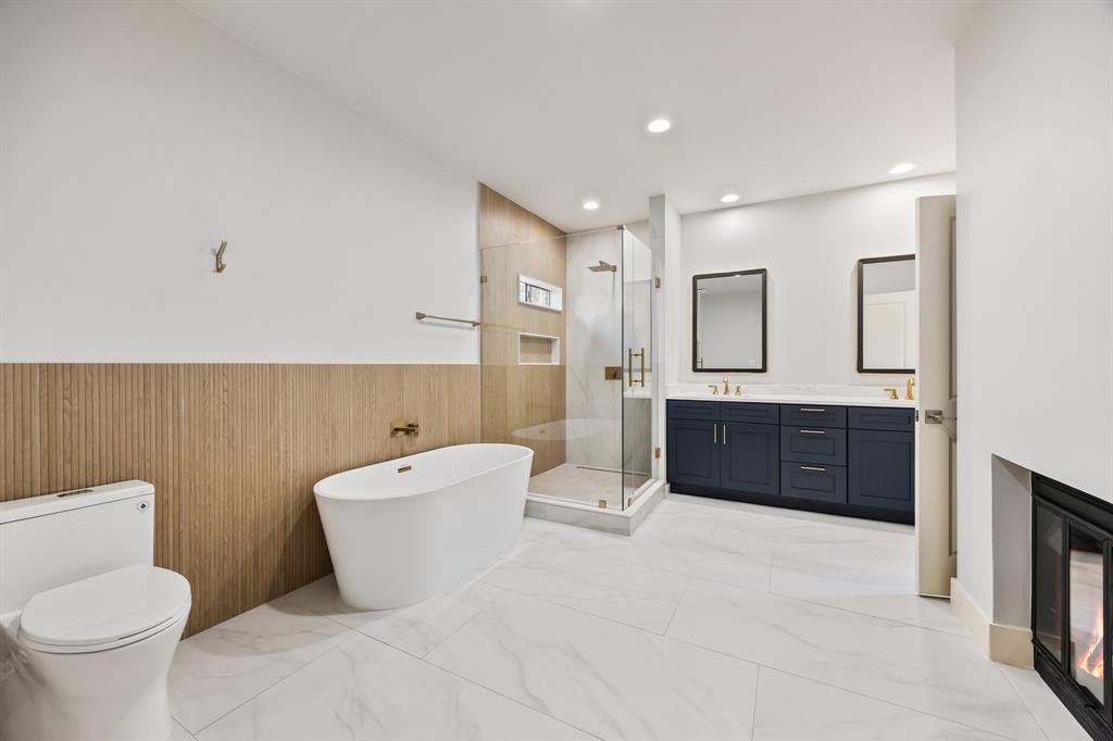 Manor Club Bloch H18579 - Residential