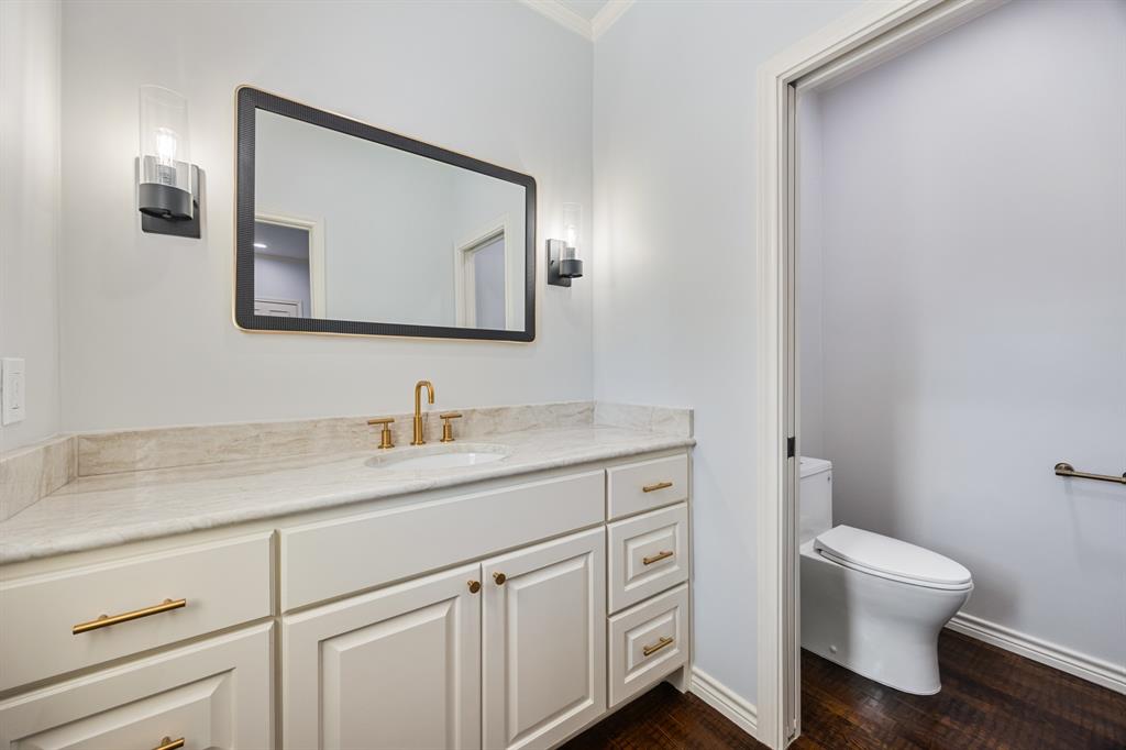 Manor Club Bloch H18579 - Residential