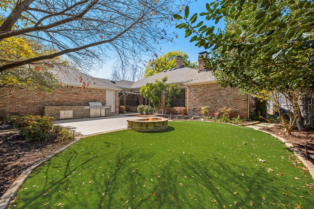 Manor Club Bloch H18579 - Residential