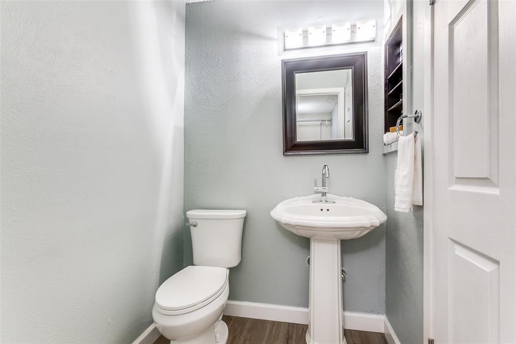 Richardson Crossing Condo - Residential