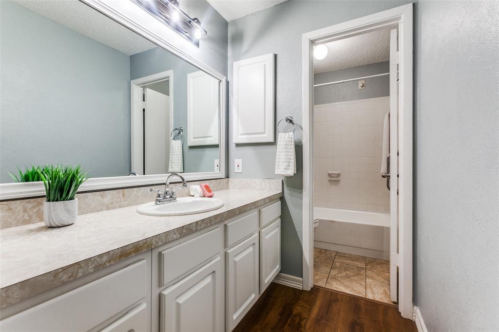 Richardson Crossing Condo - Residential