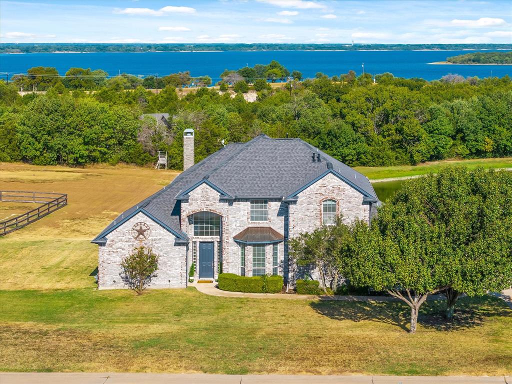930 Lakeridge Drive