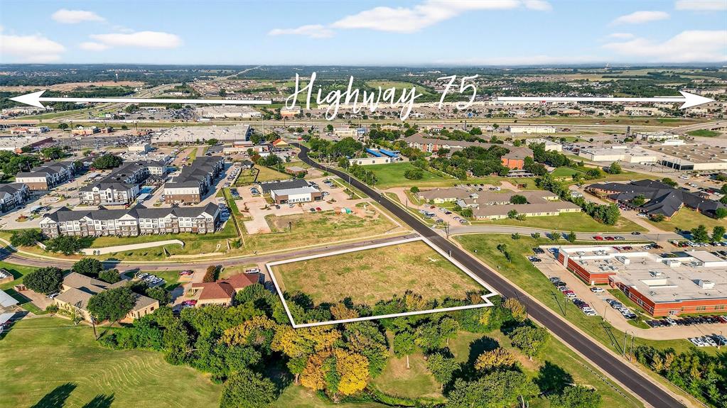 Gleckler Plaza - Land