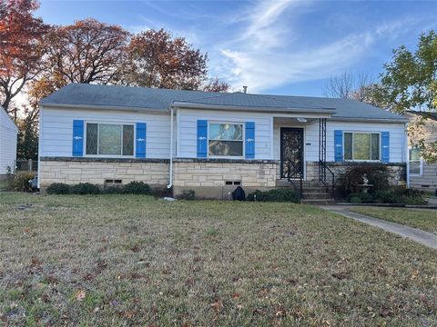 909 Rindie Street Irving TX 75060