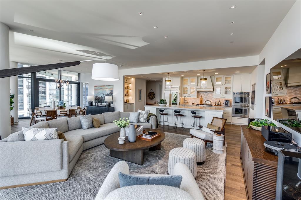 Museum Tower - Residential