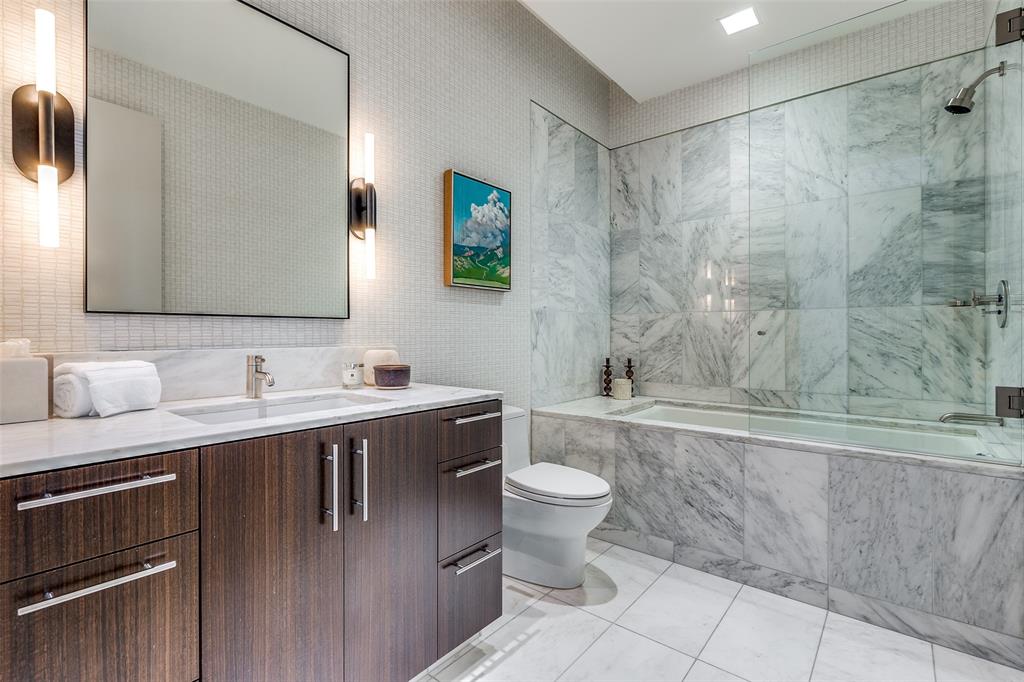 Museum Tower - Residential