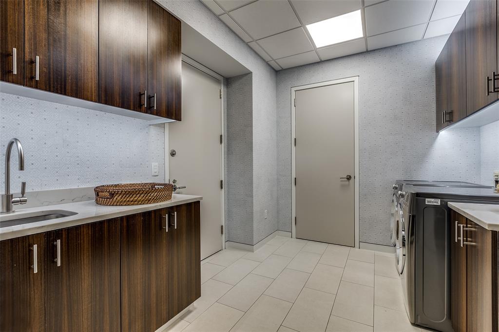 Museum Tower - Residential