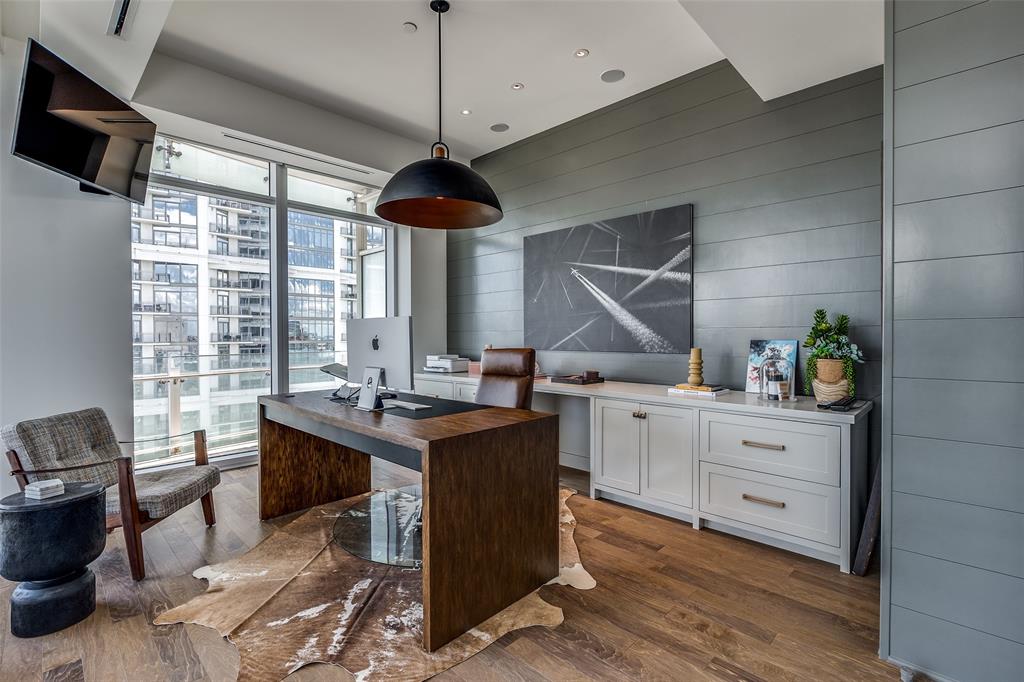 Museum Tower - Residential