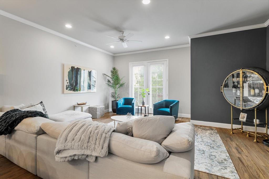 Liberty Square Twnhms - Residential