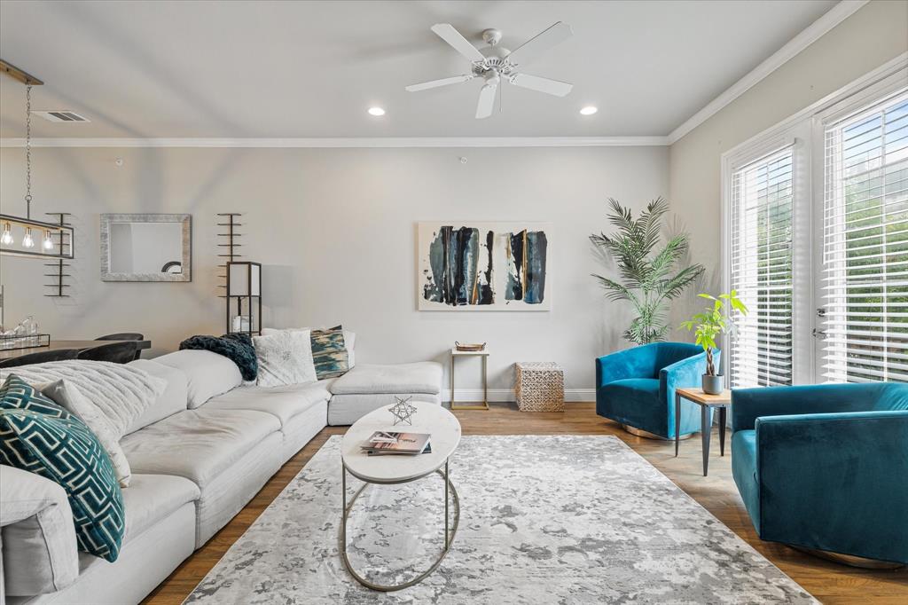 Liberty Square Twnhms - Residential