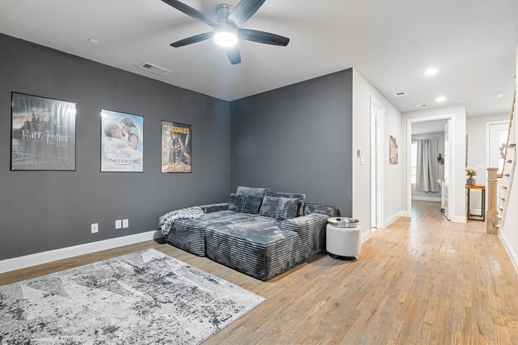 Liberty Square Twnhms - Residential