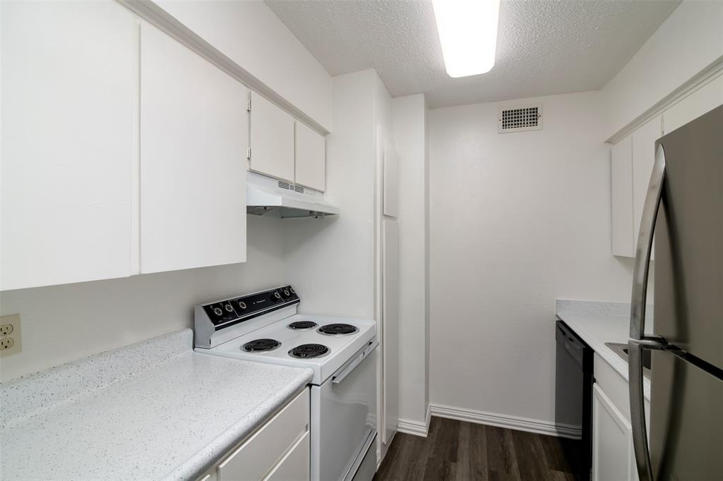 Ag Walker Surv - Residential Lease