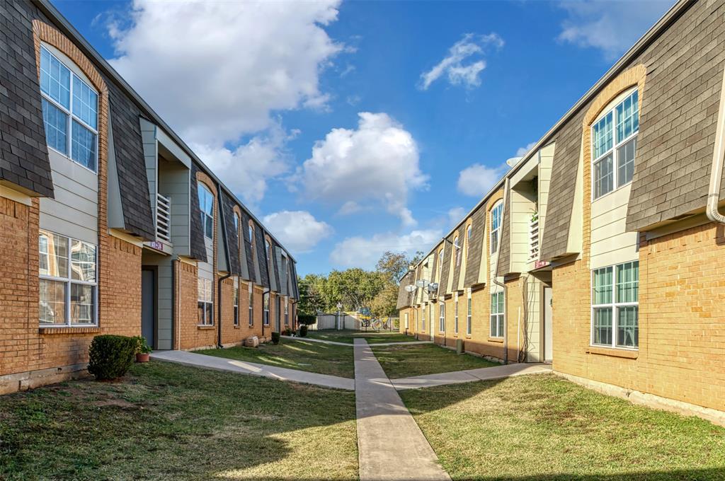 Ag Walker Surv - Residential Lease