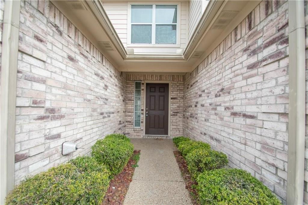 2311 Kingsway Drive