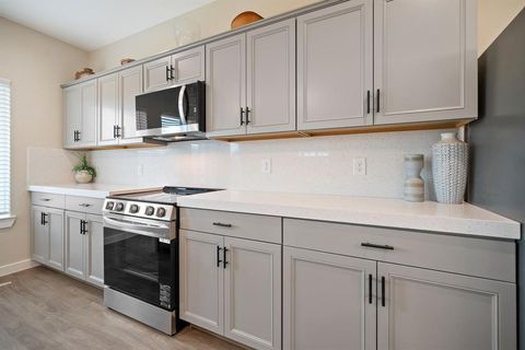 Tiny photo for 2526 Peabody Ave, Dallas, TX 75215 (MLS # 21198024)