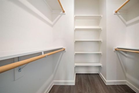 Tiny photo for 2526 Peabody Ave, Dallas, TX 75215 (MLS # 21198024)