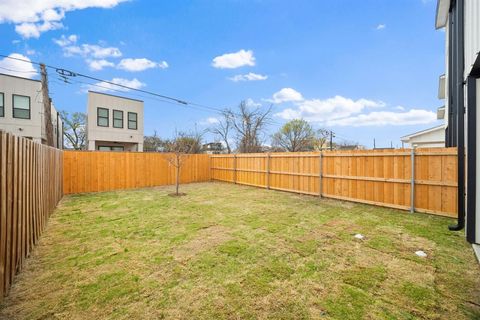 Tiny photo for 2526 Peabody Ave, Dallas, TX 75215 (MLS # 21198024)