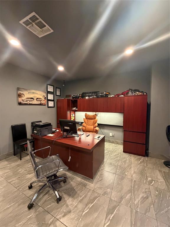 11252 Goodnight Lane