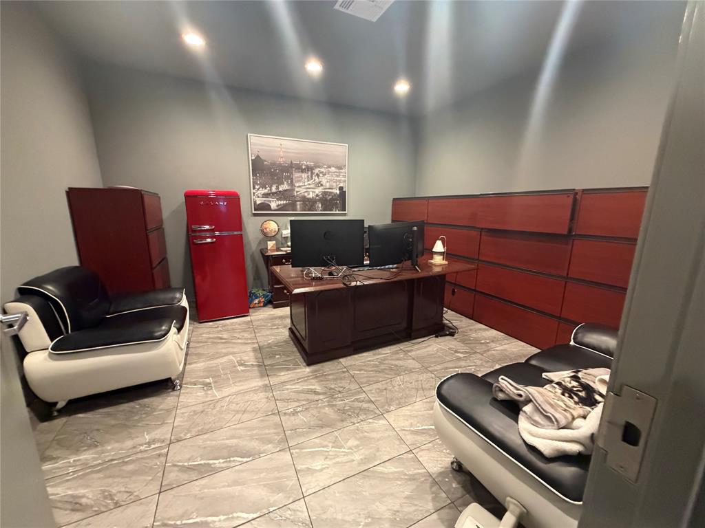 11252 Goodnight Lane