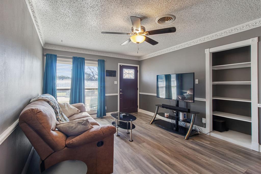 1616 Grantland Circle