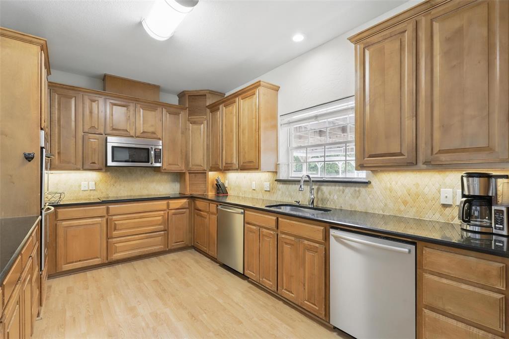 2525 Colt Lane