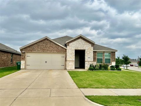 1013 Euston Street Denton TX 76209