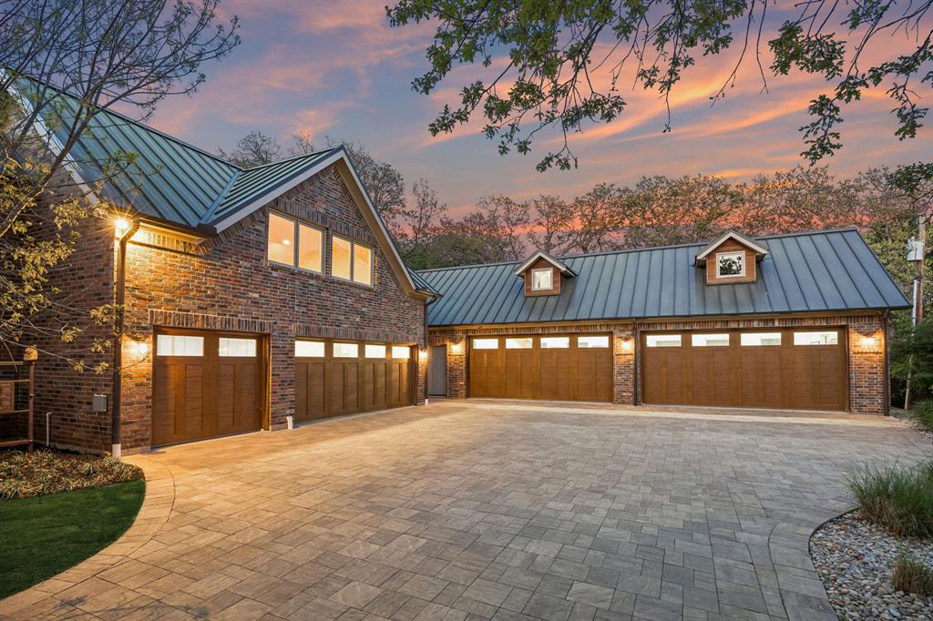 3812 Valley View Lane