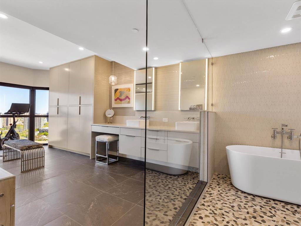 La Tour Condo - Residential