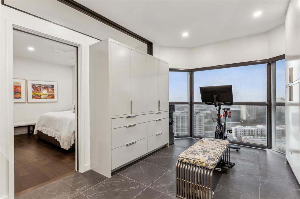 La Tour Condo - Residential