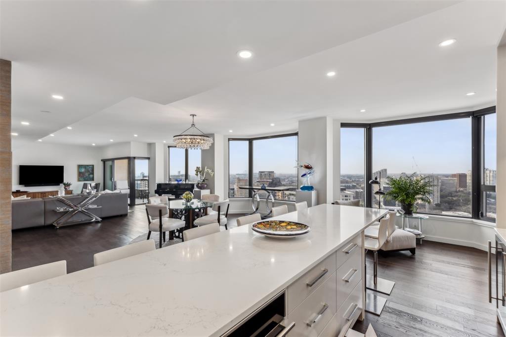 3030 Mckinney Avenue 2305