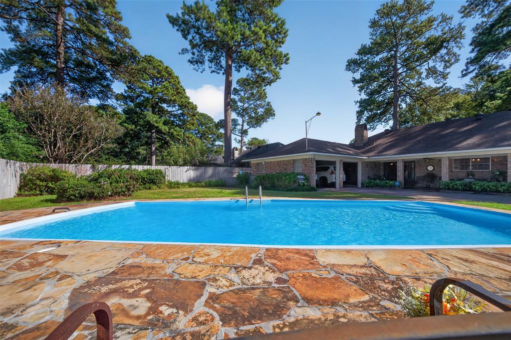 2006 S Kirkwood Drive