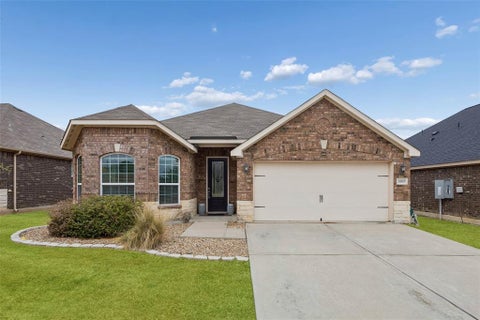 Photo of 1005 Princewood Drive, Denton, TX 76207 (MLS # 21402062)