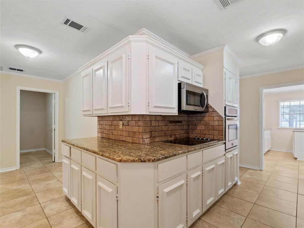 Country Club Estates - Residential