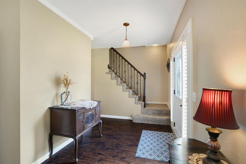 1326 Saddleback Lane