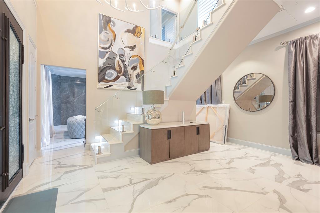 7012 Mills Branch Circle